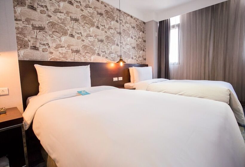 اتاق استاندارد, Khan