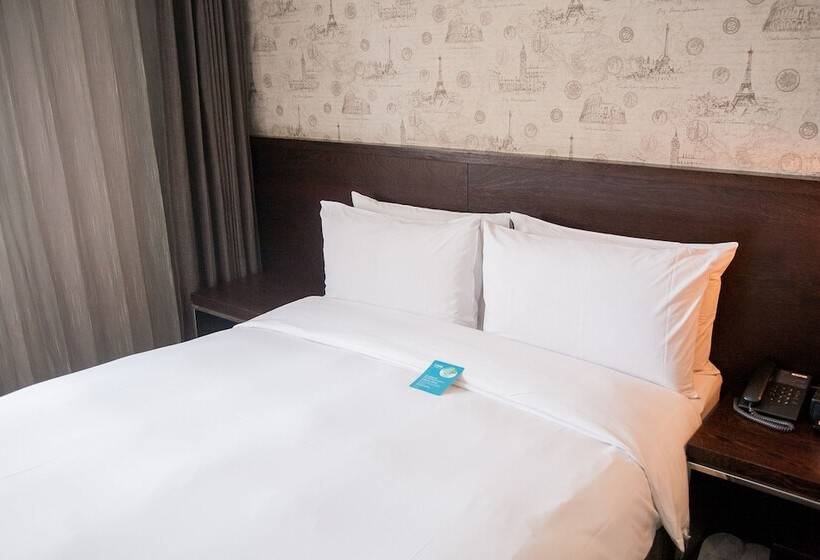 اتاق لوکس چهار تخته, Khan