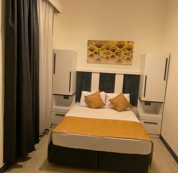 اتاق استاندارد, Mia