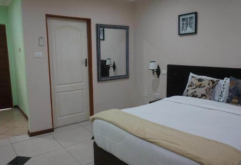 اتاق استاندارد با چشمانداز استخر, Tasha Lodge And Tours