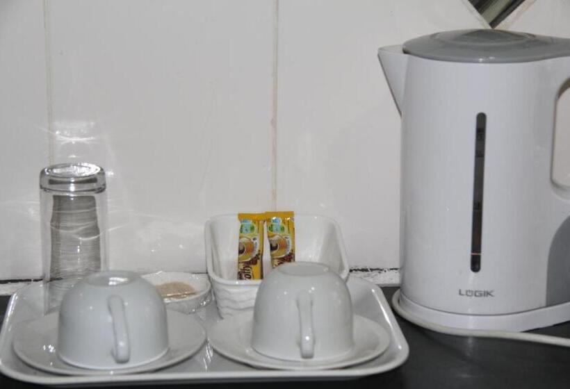 اتاق لوکس با چشمانداز استخر, Tasha Lodge And Tours