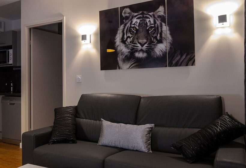 جناح, Le Wasconia