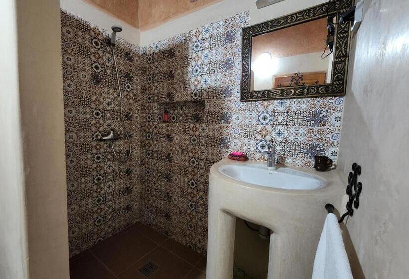 استودیوی لوکس, Riad Paradise Of Silence