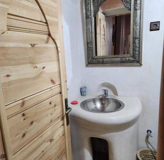 اتاق خانوادگی, Riad Paradise Of Silence