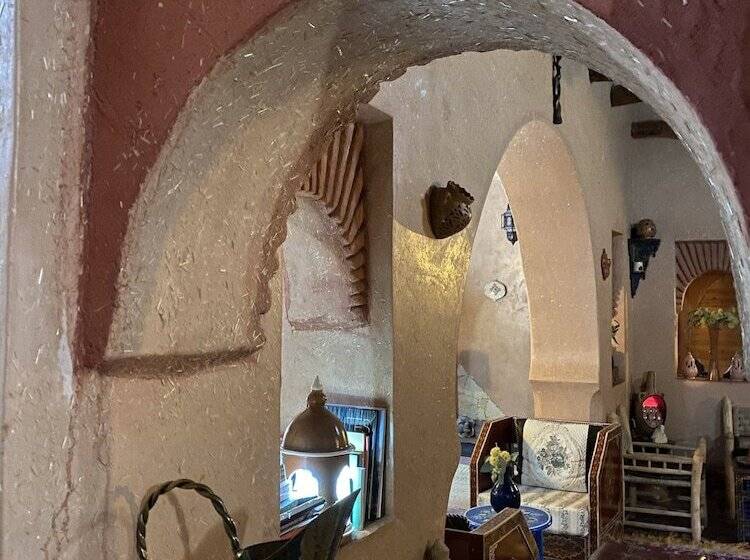 سوییت, Riad Paradise Of Silence