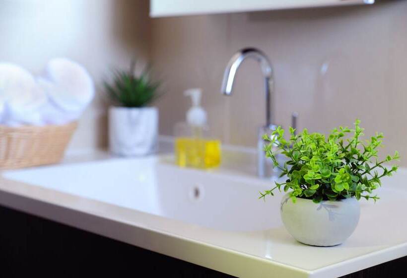 Четырехместный Номер Deluxe, Wisteria Condominium Resort