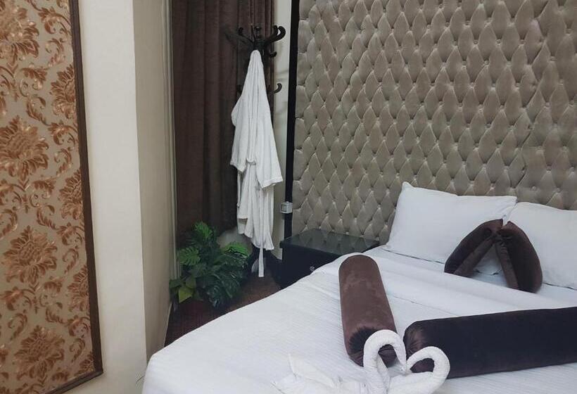 اتاق لوکس یک تخته, Cairo Paradise