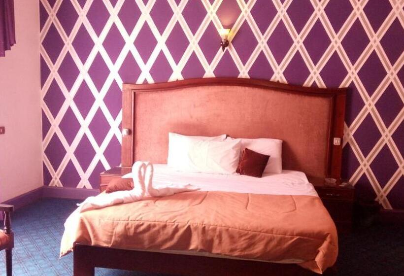 اتاق لوکس یک تخته, Cairo Paradise