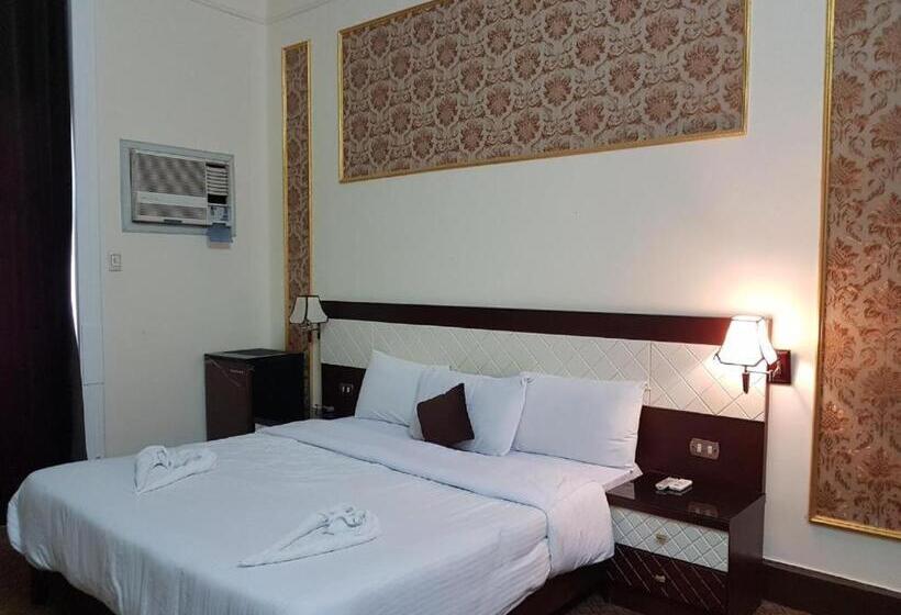 اتاق لوکس یک تخته, Cairo Paradise