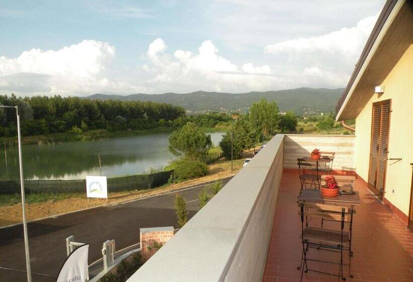 اتاق استاندارد با چشم‌انداز دریاچه, Cameracaffe Sul Lago