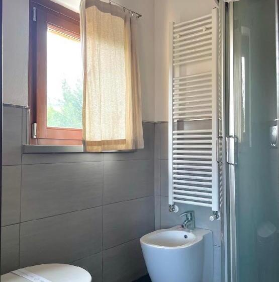 اتاق استاندارد با چشم‌انداز دریاچه, Cameracaffe Sul Lago