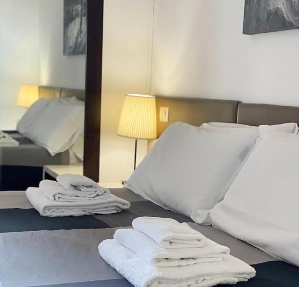 اتاق لوکس, Cameracaffe Sul Lago