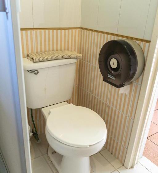 חדר סטנדרט, Colonial