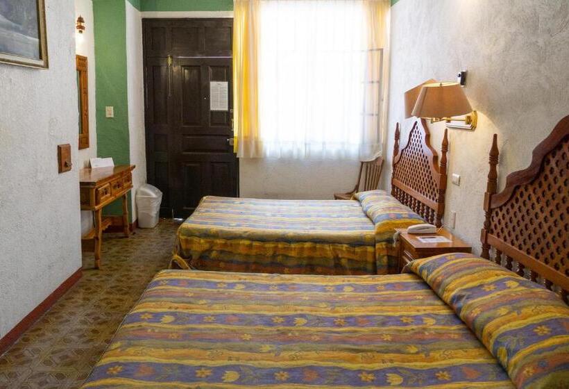 חדר סטנדרט, Colonial