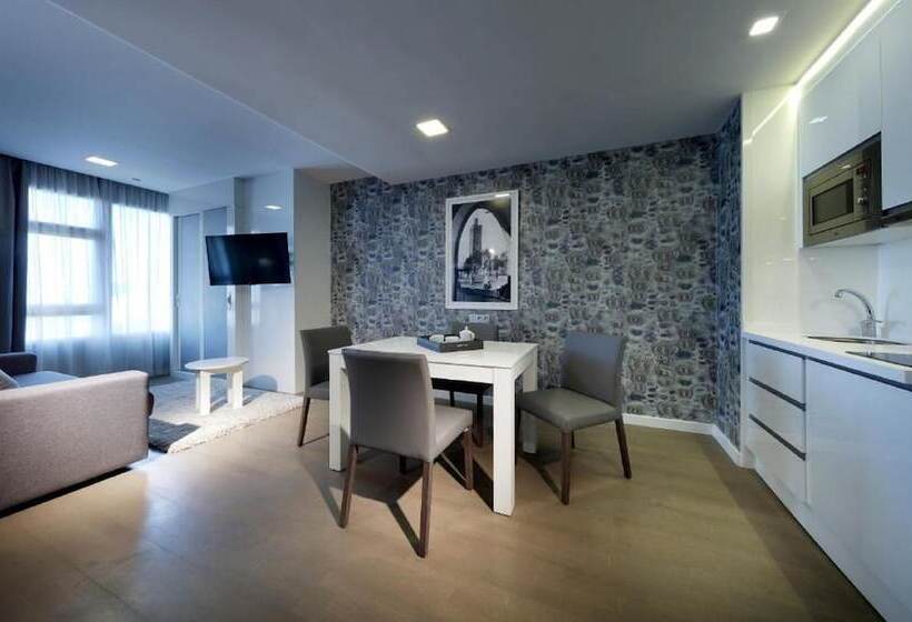 اتاق سوپریور, Domo Casablanca