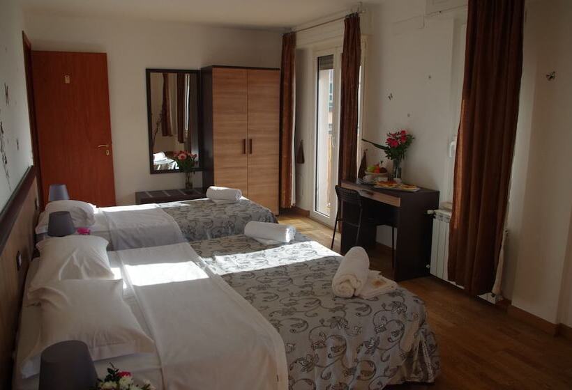 标准四人间共用浴室, Euro Inn B&b