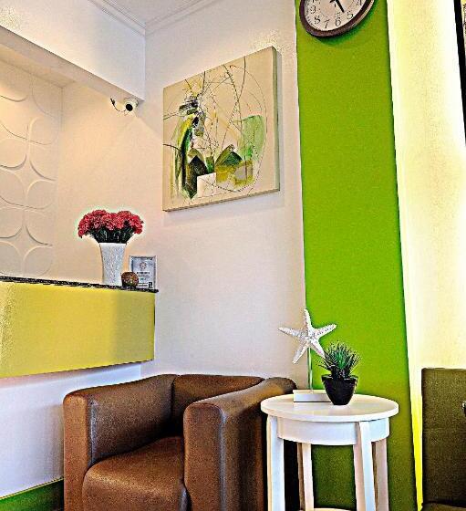 Номер Deluxe, First Pacific Inn Davao