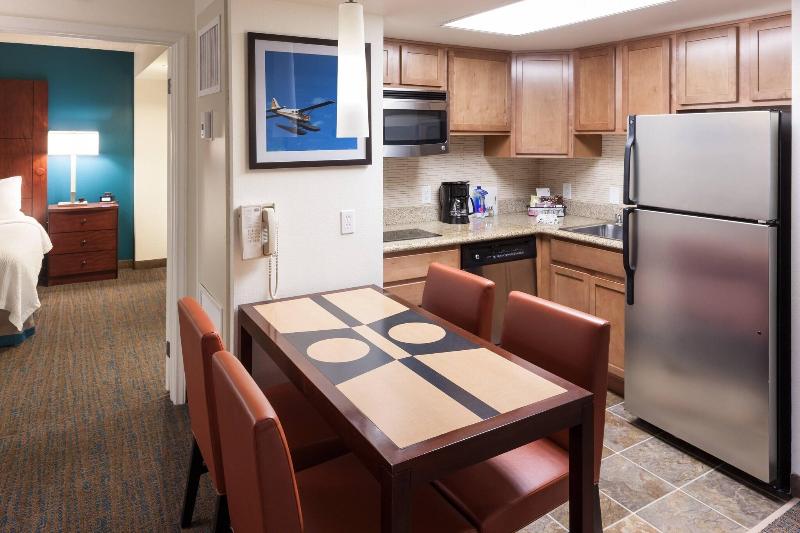 اتاق استاندارد با تخت بزرگ, Hilton Garden Inn Raleigh /crabtree Valley