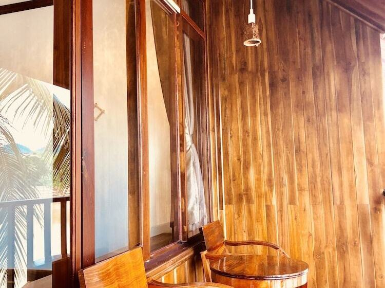 带大床的标准间, Merry Riverside