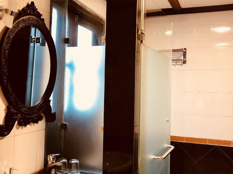 标准间, Merry Riverside