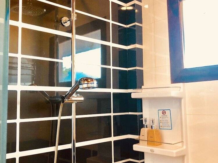 两卧家庭套房, Merry Riverside