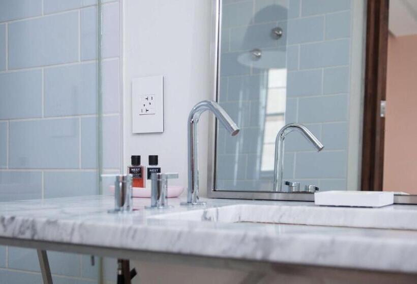 Номер Стандарт, Quirk Hotel Richmond