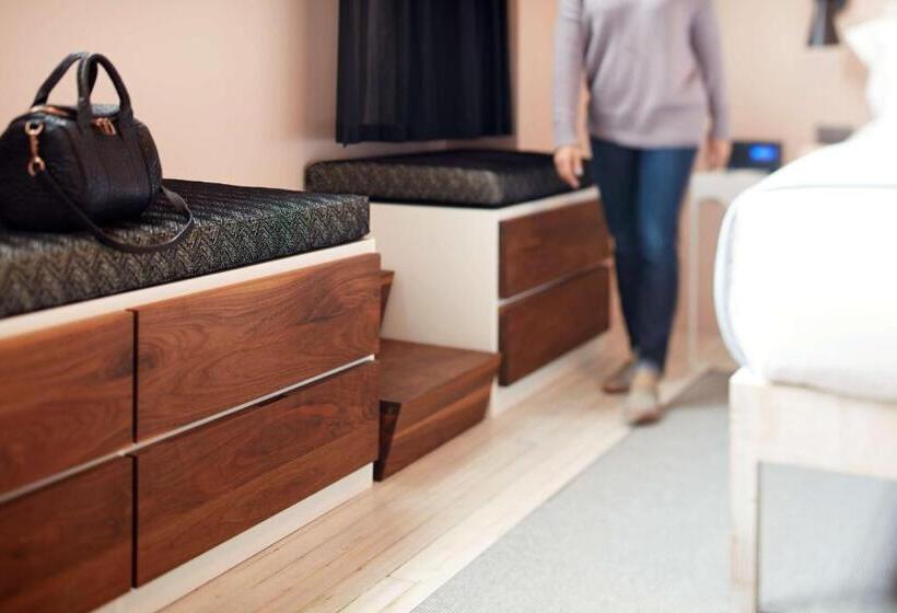 Люкс с Балконом, Quirk Hotel Richmond