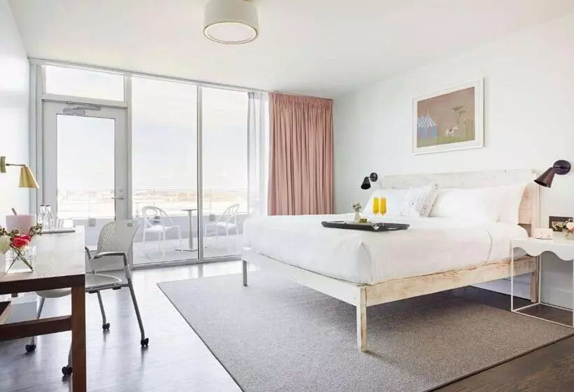 バルコニー付スイート, Quirk Hotel Richmond