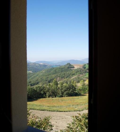 Полулюкс, Tenuta Borgo Santa Cecilia