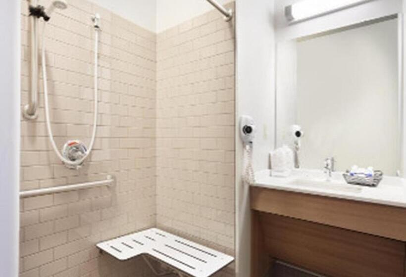 장애인을 위한 스탠다드 룸, Microtel Inn & Suites By Wyndham Altoona