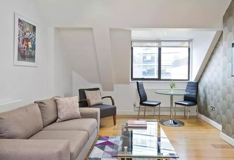 آپارتمان 1 خوابه, Red Lion Court By City2stay