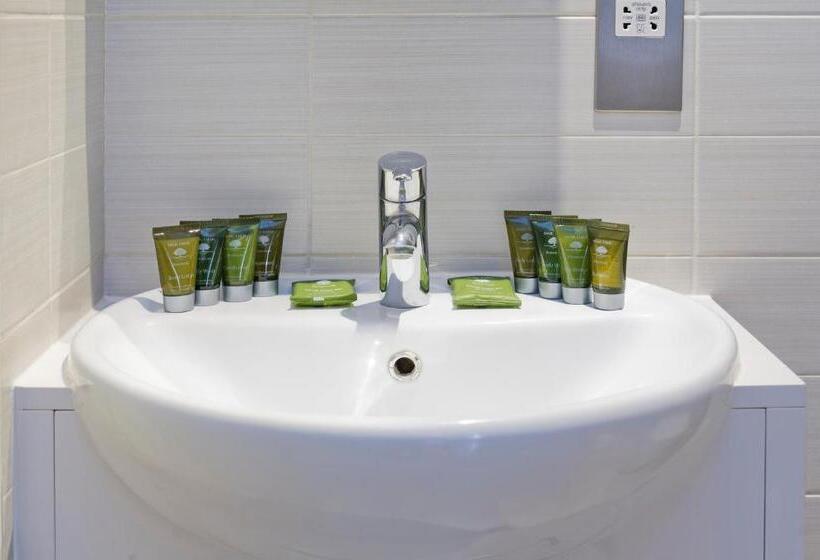 １ベッドルームのスーペリアアパートメント, Red Lion Court By City2stay