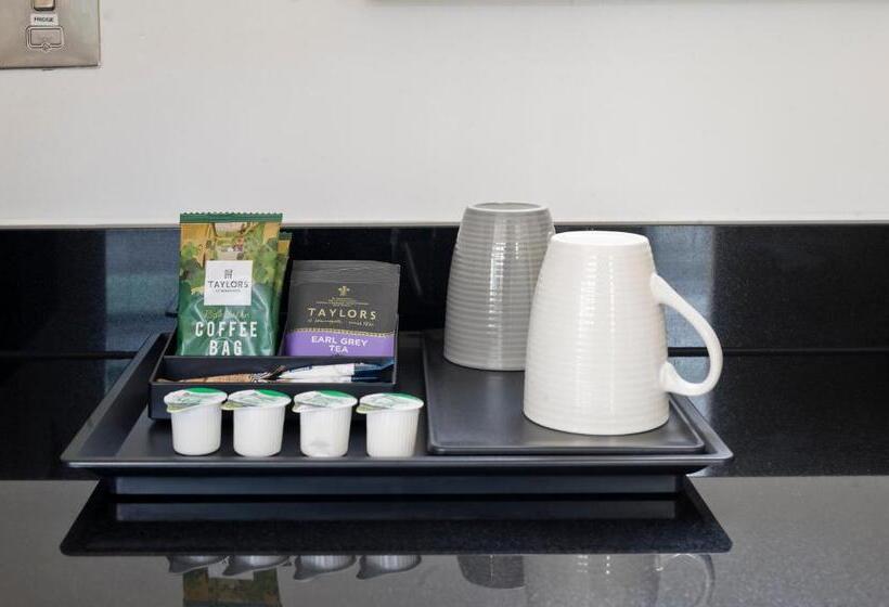 １ベッドルームのスーペリアアパートメント, Red Lion Court By City2stay