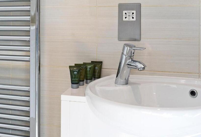 Апартаменты 1 Спальня, Red Lion Court By City2stay