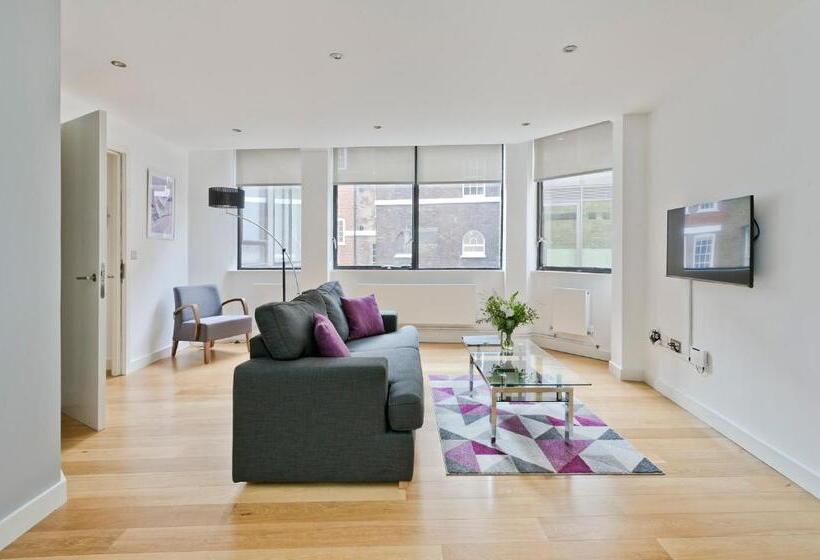 １ベッドルームのスーペリアアパートメント, Red Lion Court By City2stay