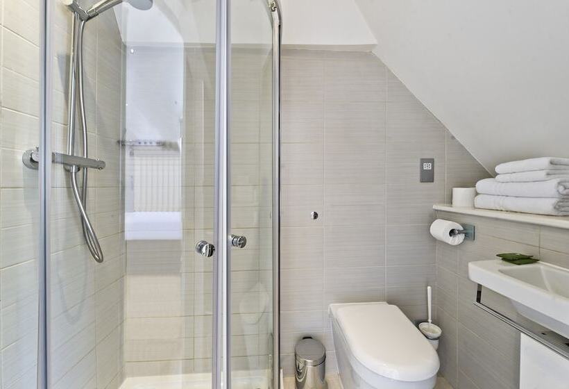 スタンダードスタジオ, Red Lion Court By City2stay