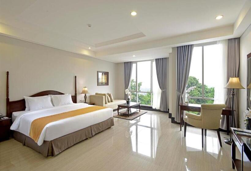 סוויטת ג'וניור, The Sahira Hotel Syariah
