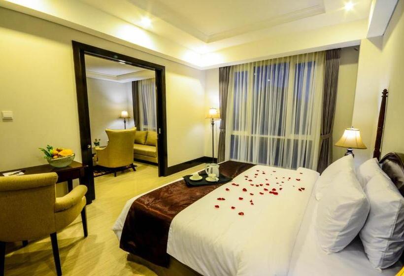 סוויטה, The Sahira Hotel Syariah