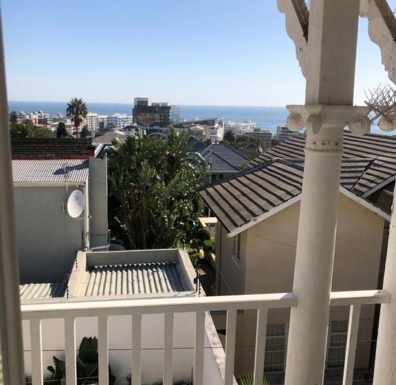 标准间带阳台, Ashby Manor Guest House