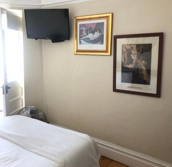 带共用浴室的标准房间, Ashby Manor Guest House