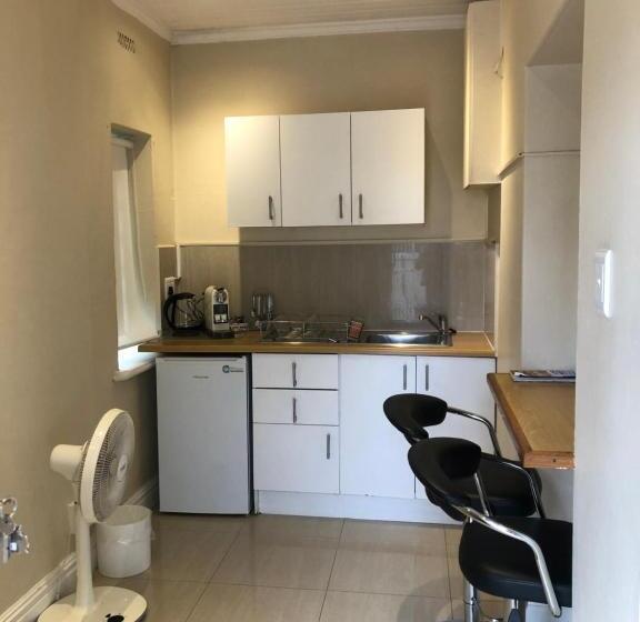 标准工作室, Ashby Manor Guest House