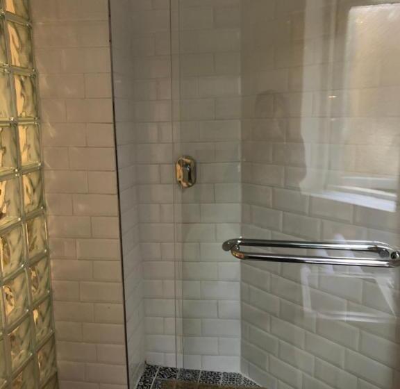 带露台的标准房间, Ashby Manor Guest House