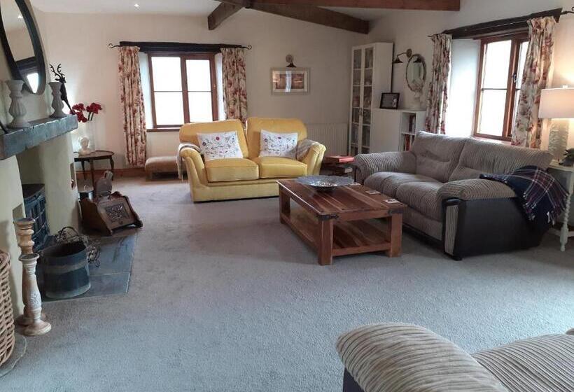 수피리어 스위트, Treliver Farm