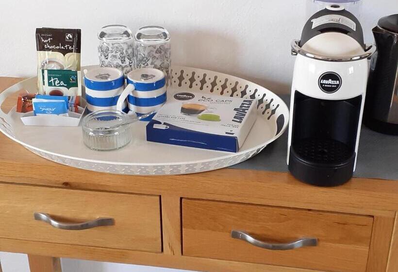 수피리어 스위트, Treliver Farm