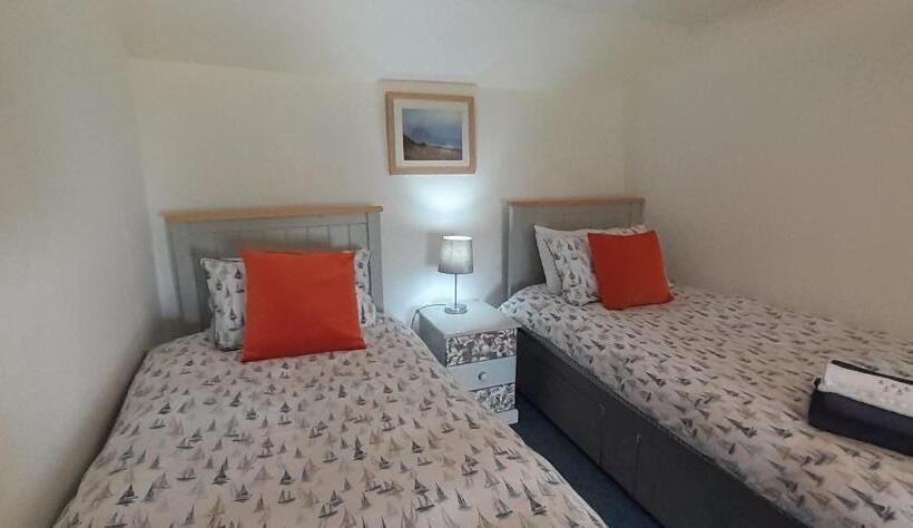 침실 2개 주택, Treliver Farm