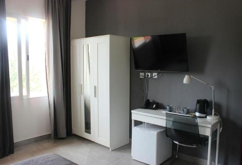 اتاق استاندارد, 5 Swiss