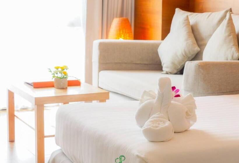 수피리어 룸, Crystal Jade