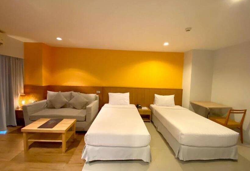 수피리어 룸, Crystal Jade