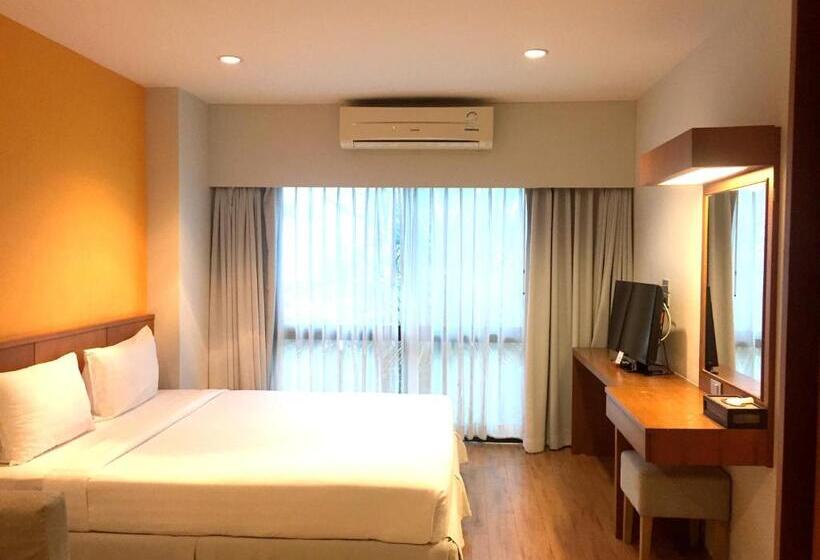 수피리어 룸, Crystal Jade