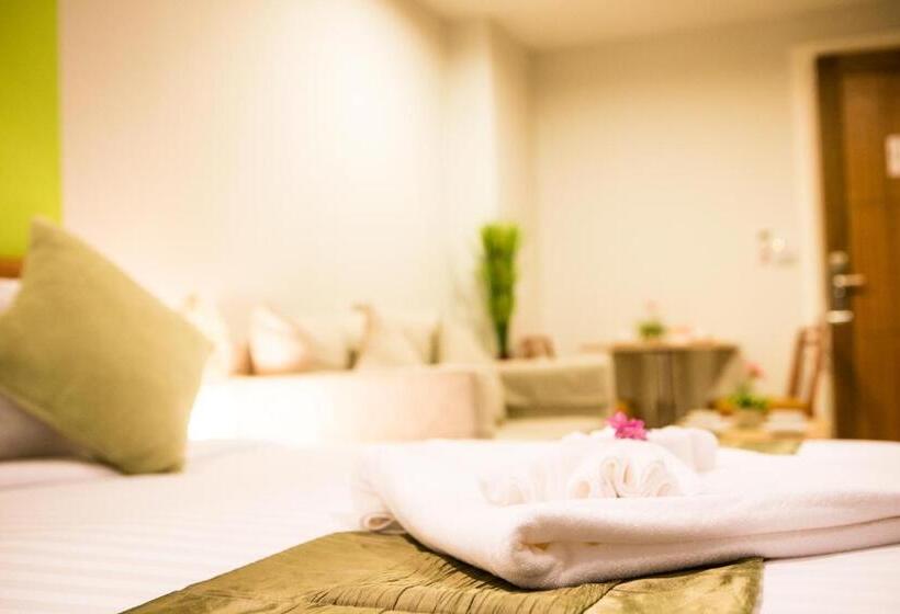 수피리어 룸, Crystal Jade